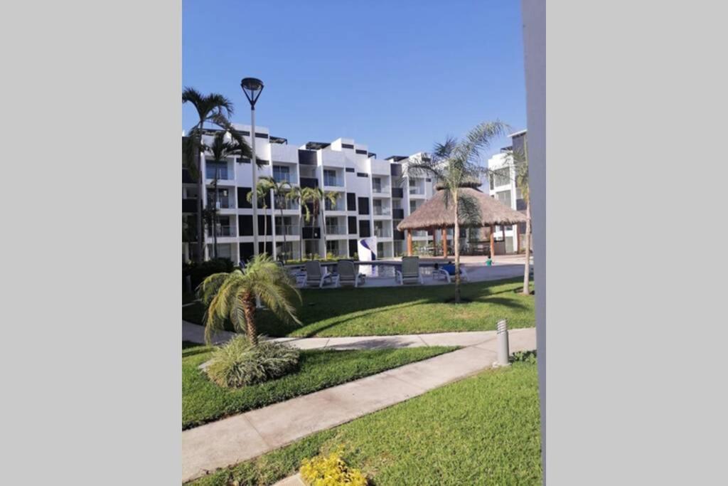 Departamento De Lujo En Manzanillo, Planta Baja Frente A La Alberca Apartment Exterior photo